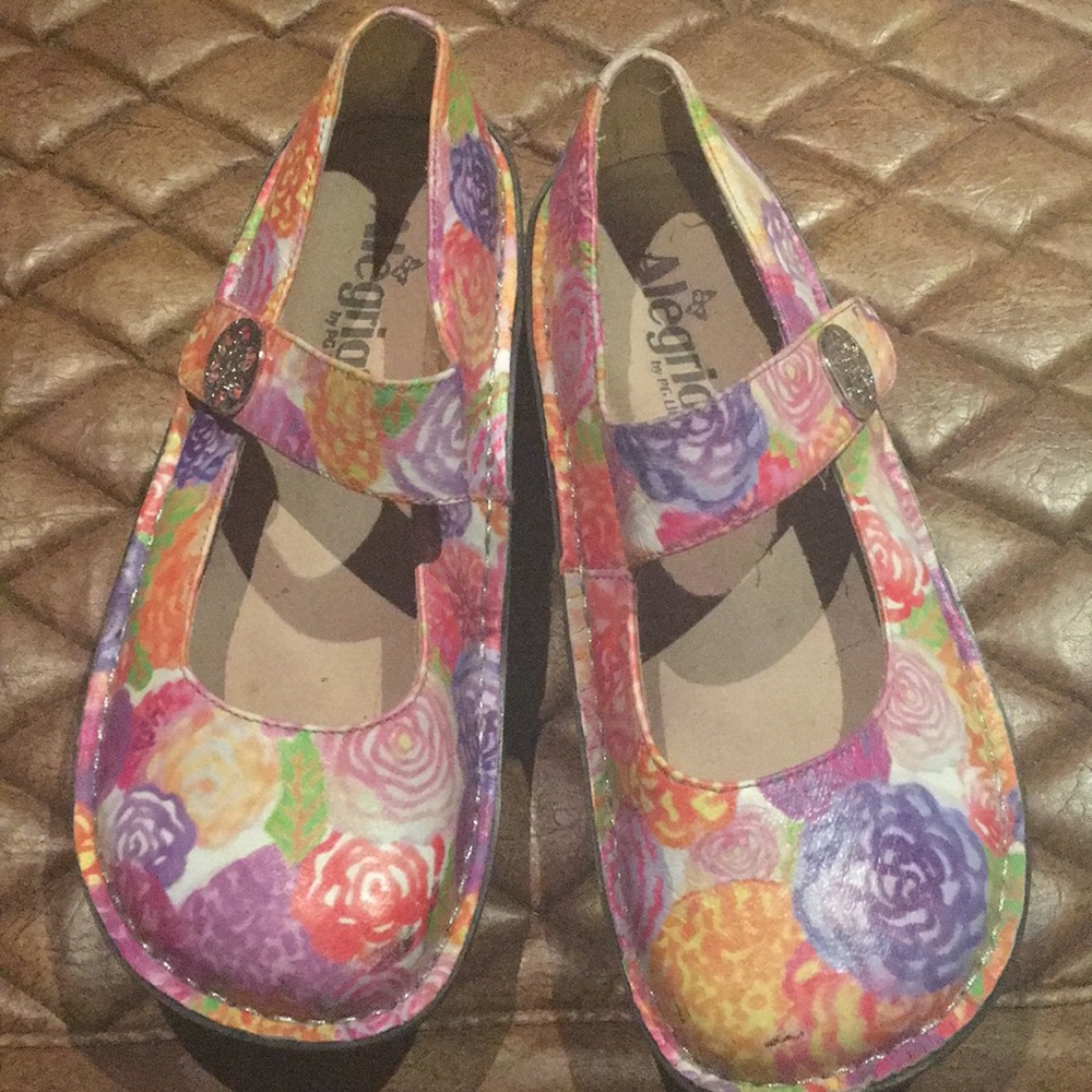 Alegria barely worn size 37